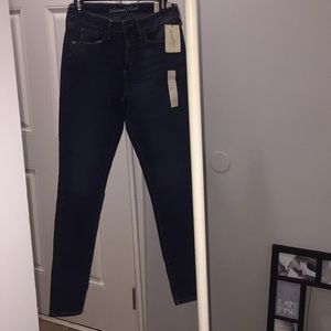 High waisted/ rise skinny jeans